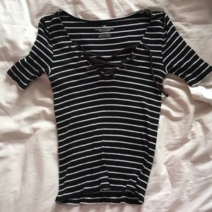 American Eagle, Black & White, Size M